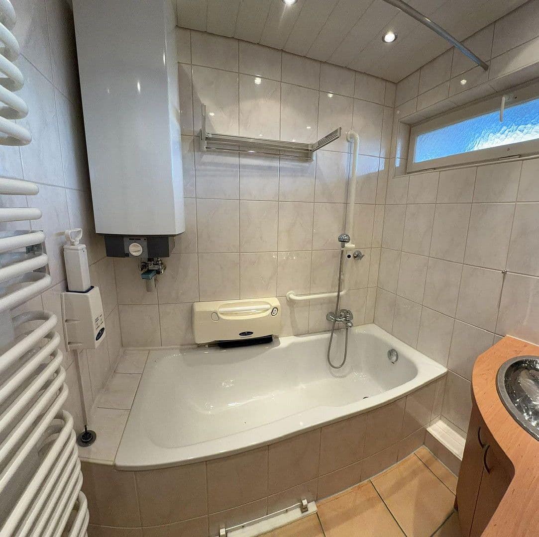 Prodej bytu 3+1 75 m², Hohenstaufenstrasse 100, Göppingen, Bádensko-Württembersko Prodej bytu 3+1 75 m², Hohenstaufenstrasse 100, Göppingen, Bádensko-Württembersko