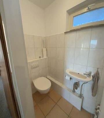 Prodej bytu 3+1 75 m², Hohenstaufenstrasse 100, Göppingen, Bádensko-Württembersko Prodej bytu 3+1 75 m², Hohenstaufenstrasse 100, Göppingen, Bádensko-Württembersko