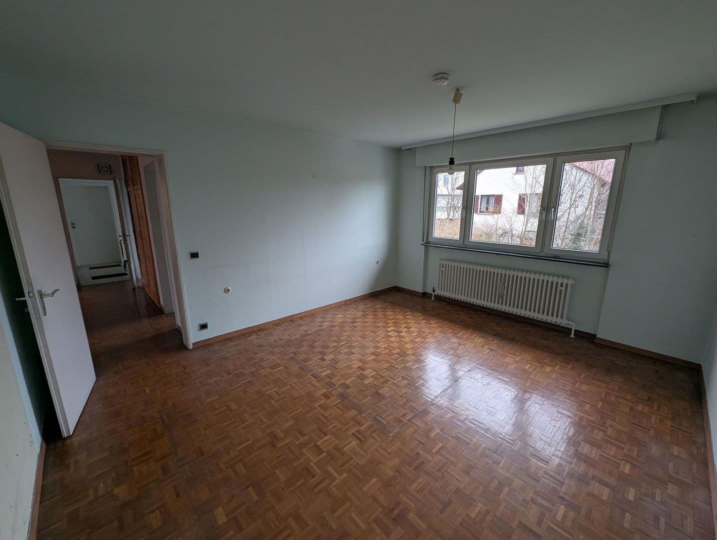 Prodej bytu 4+1 93 m², Korntal-Münchingen, Bádensko-Württembersko Prodej bytu 4+1 93 m², Korntal-Münchingen, Bádensko-Württembersko