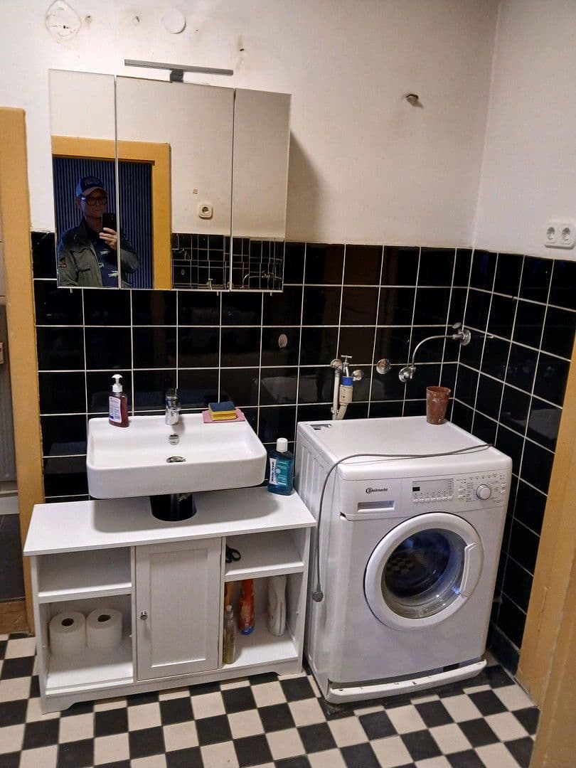 Pronájem bytu 5+1 135 m², Forchheimer Str. 7, Baiersdorf, Bavorsko Pronájem bytu 5+1 135 m², Forchheimer Str. 7, Baiersdorf, Bavorsko