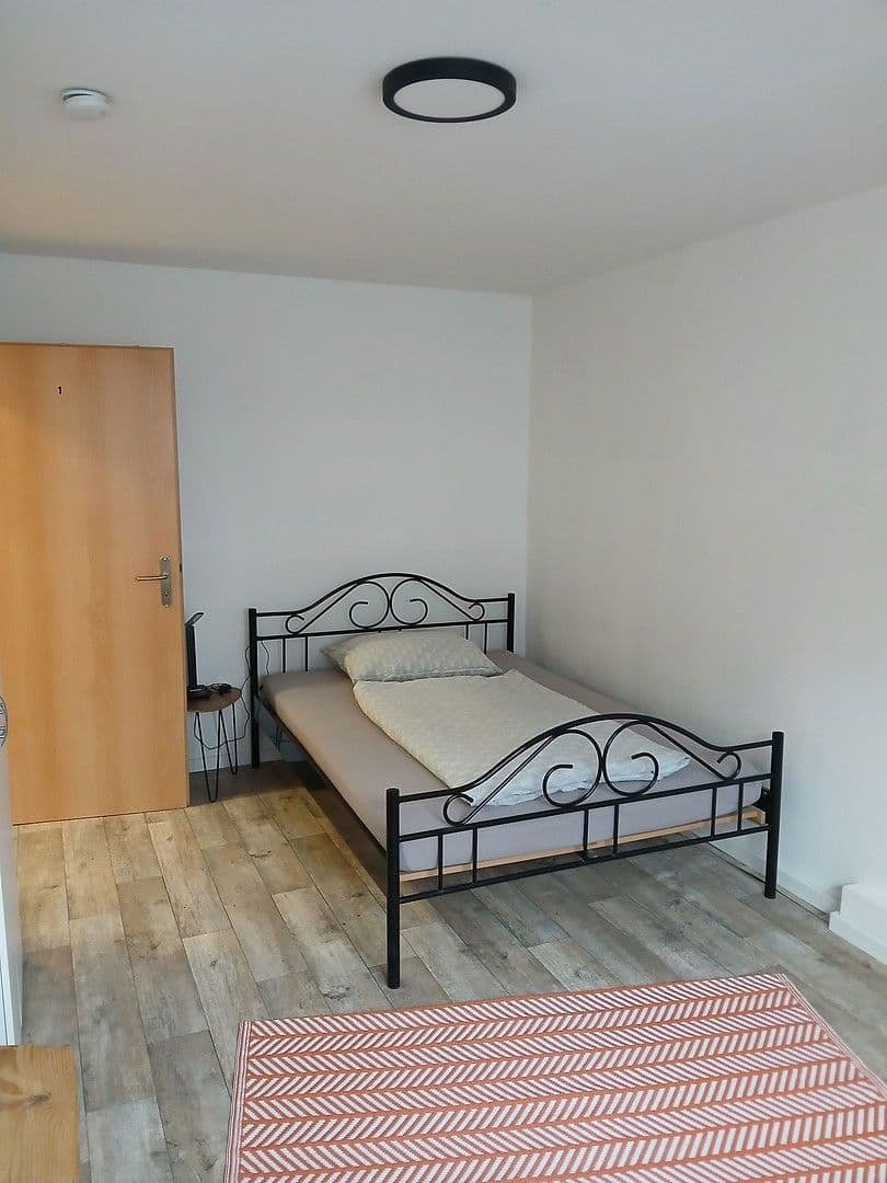 Pronájem bytu 5+1 135 m², Forchheimer Str. 7, Baiersdorf, Bavorsko Pronájem bytu 5+1 135 m², Forchheimer Str. 7, Baiersdorf, Bavorsko