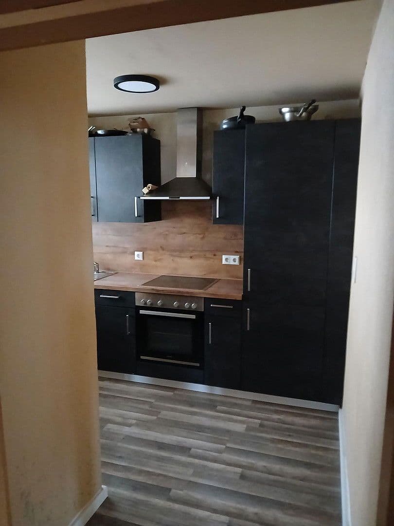 Pronájem bytu 5+1 135 m², Forchheimer Str. 7, Baiersdorf, Bavorsko Pronájem bytu 5+1 135 m², Forchheimer Str. 7, Baiersdorf, Bavorsko