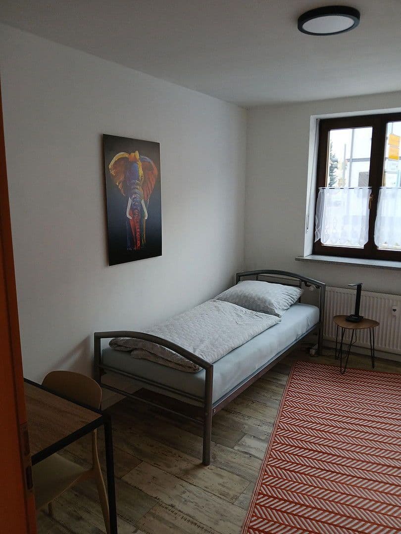 Pronájem bytu 5+1 135 m², Forchheimer Str. 7, Baiersdorf, Bavorsko Pronájem bytu 5+1 135 m², Forchheimer Str. 7, Baiersdorf, Bavorsko