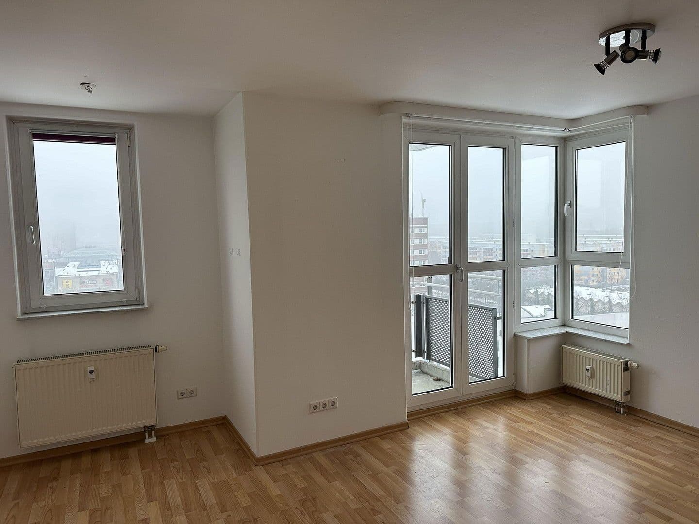 Pronájem bytu 2+1 50 m², Stuttgarter Allee 41, Leipzig, Sasko Pronájem bytu 2+1 50 m², Stuttgarter Allee 41, Leipzig, Sasko