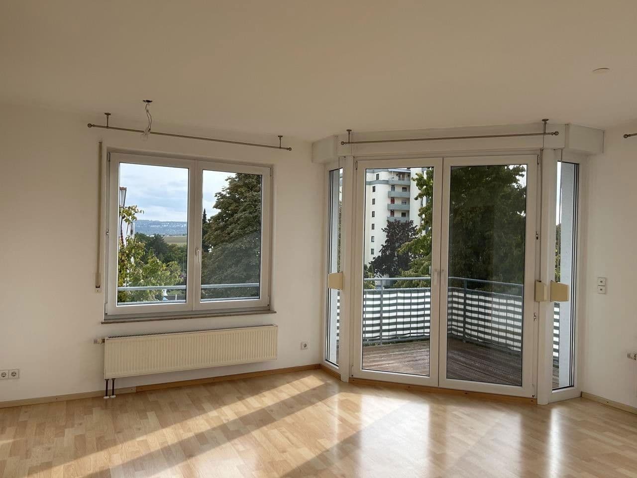 Pronájem bytu 2+1 60 m², Kurt-Tucholsky-Straße 21, Ditzingen, Bádensko-Württembersko Pronájem bytu 2+1 60 m², Kurt-Tucholsky-Straße 21, Ditzingen, Bádensko-Württembersko