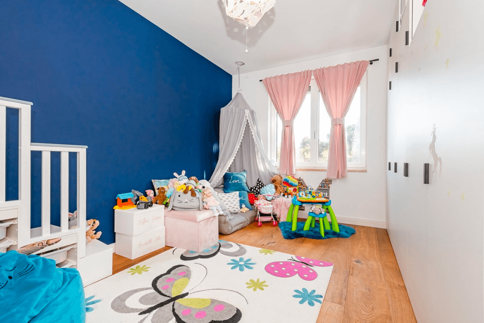 Pronájem domu 136 m², pozemek 483 m², Berlin, Berlín Pronájem domu 136 m², pozemek 483 m², Berlin, Berlín