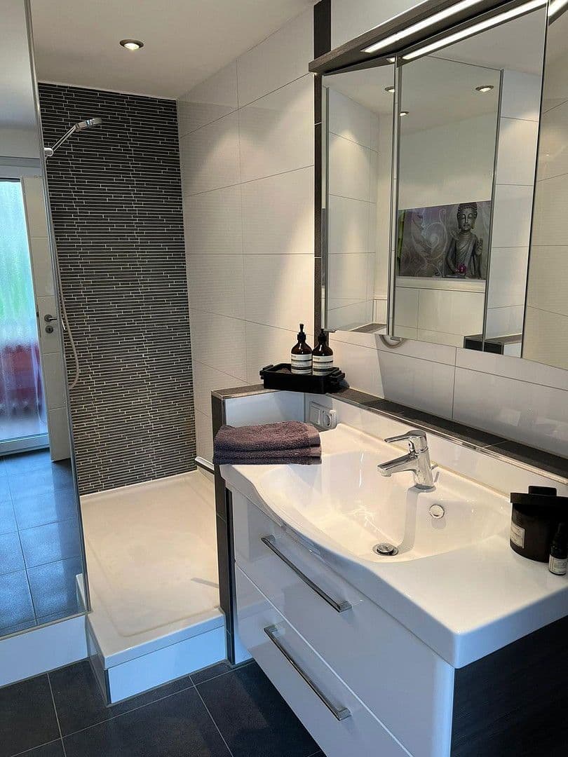 Pronájem bytu 2+kk 72 m², Neutrograben 11, Nürnberg (Stadtteil St. Johannis), Bavorsko Pronájem bytu 2+kk 72 m², Neutrograben 11, Nürnberg (Stadtteil St. Johannis), Bavorsko