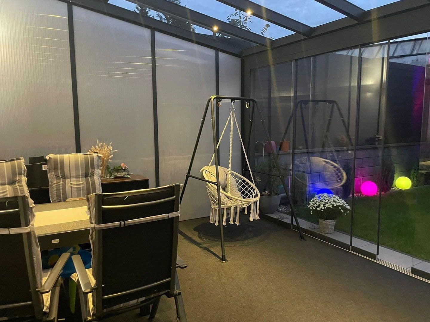 Prodej domu 146 m², pozemek 148 m², Oligschlägerweg 17, Solingen, Severní Porýní-Vestfálsko Prodej domu 146 m², pozemek 148 m², Oligschlägerweg 17, Solingen, Severní Porýní-Vestfálsko