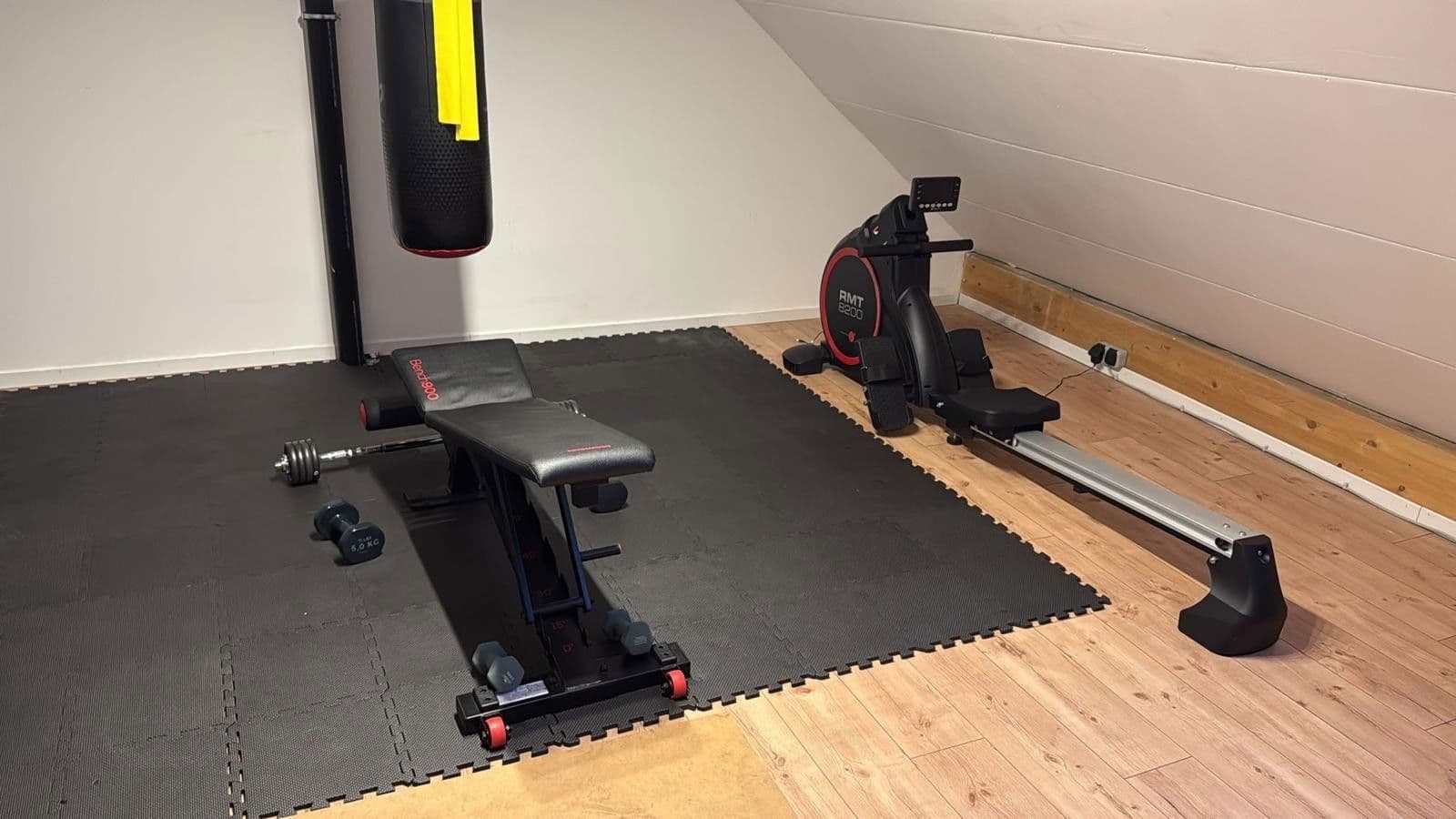 Prodej domu 146 m², pozemek 148 m², Oligschlägerweg 17, Solingen, Severní Porýní-Vestfálsko Prodej domu 146 m², pozemek 148 m², Oligschlägerweg 17, Solingen, Severní Porýní-Vestfálsko