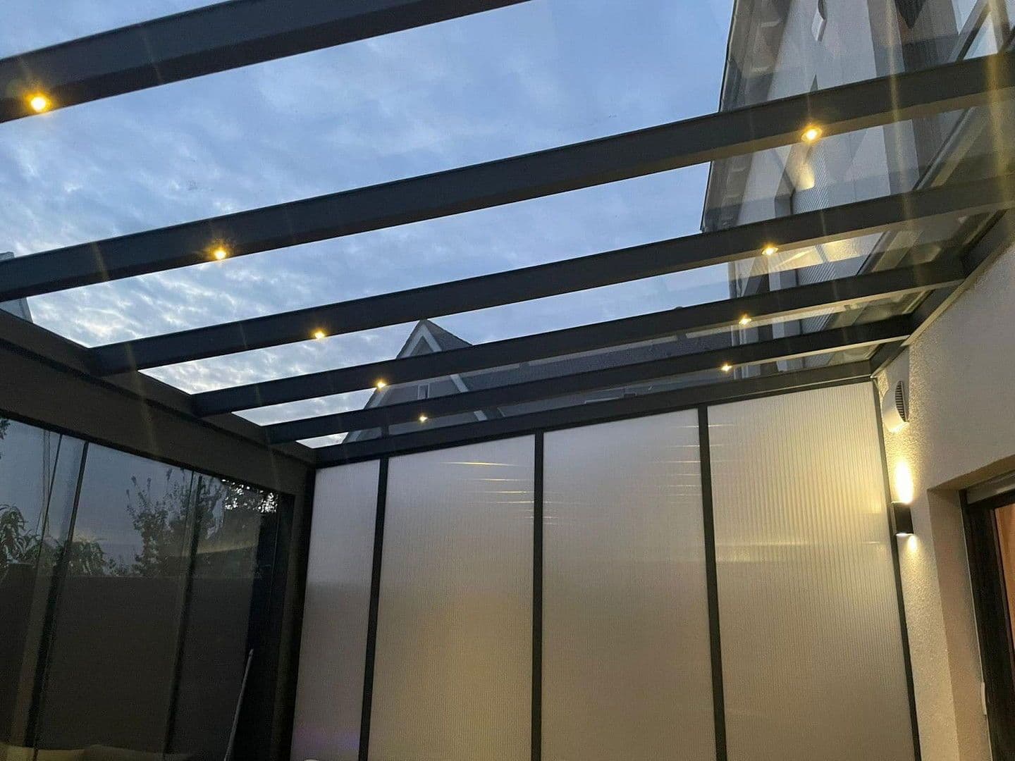 Prodej domu 146 m², pozemek 148 m², Oligschlägerweg 17, Solingen, Severní Porýní-Vestfálsko Prodej domu 146 m², pozemek 148 m², Oligschlägerweg 17, Solingen, Severní Porýní-Vestfálsko