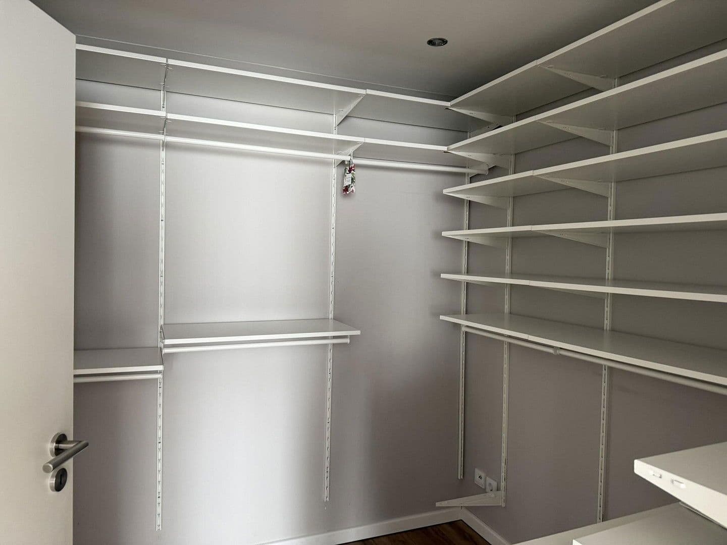 Prodej domu 146 m², pozemek 148 m², Oligschlägerweg 17, Solingen, Severní Porýní-Vestfálsko Prodej domu 146 m², pozemek 148 m², Oligschlägerweg 17, Solingen, Severní Porýní-Vestfálsko