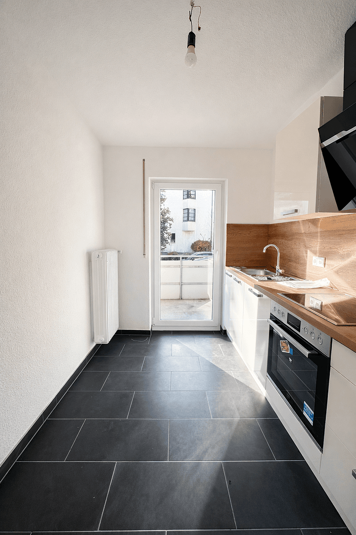 Pronájem bytu 3+1 86 m², Ulm, Bádensko-Württembersko Pronájem bytu 3+1 86 m², Ulm, Bádensko-Württembersko