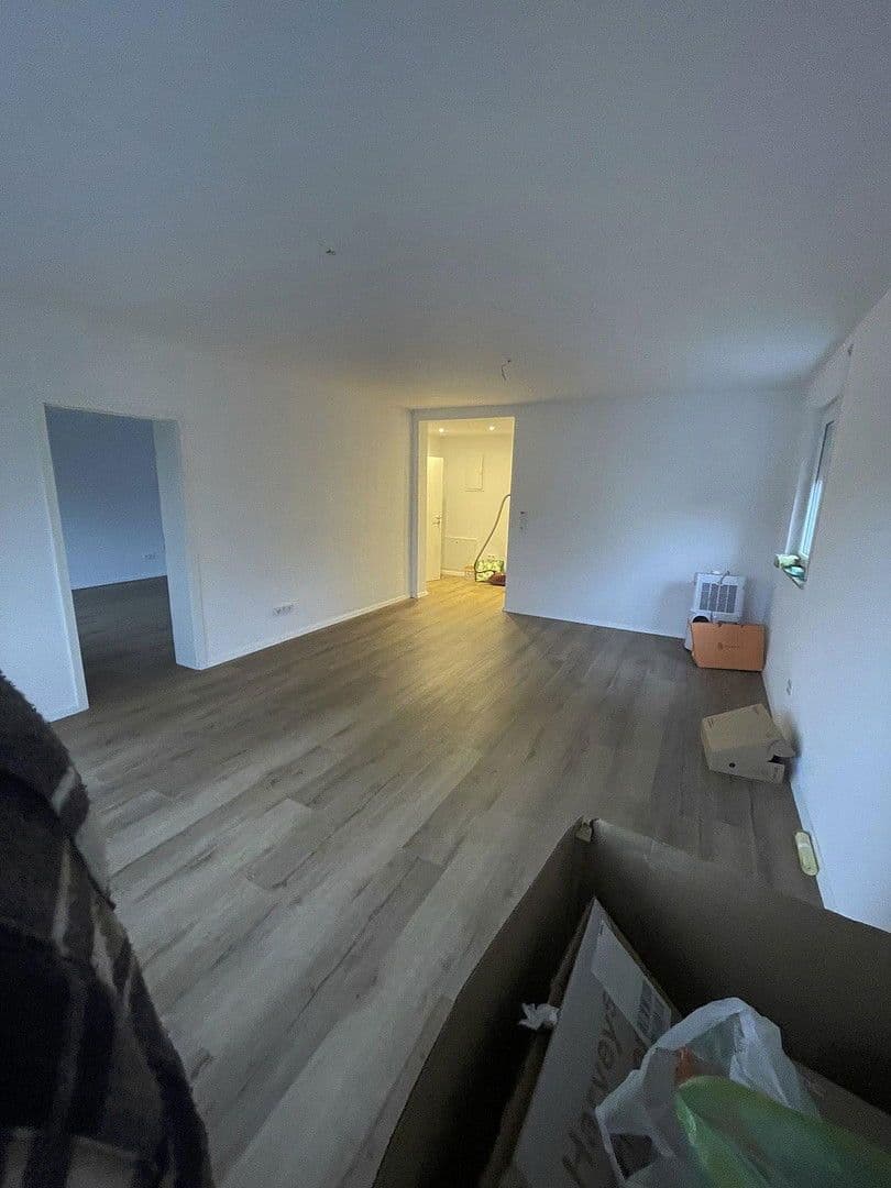 Pronájem bytu 2+kk 62 m², Brandenburger Straße 2, Esslingen am Neckar, Bádensko-Württembersko Pronájem bytu 2+kk 62 m², Brandenburger Straße 2, Esslingen am Neckar, Bádensko-Württembersko