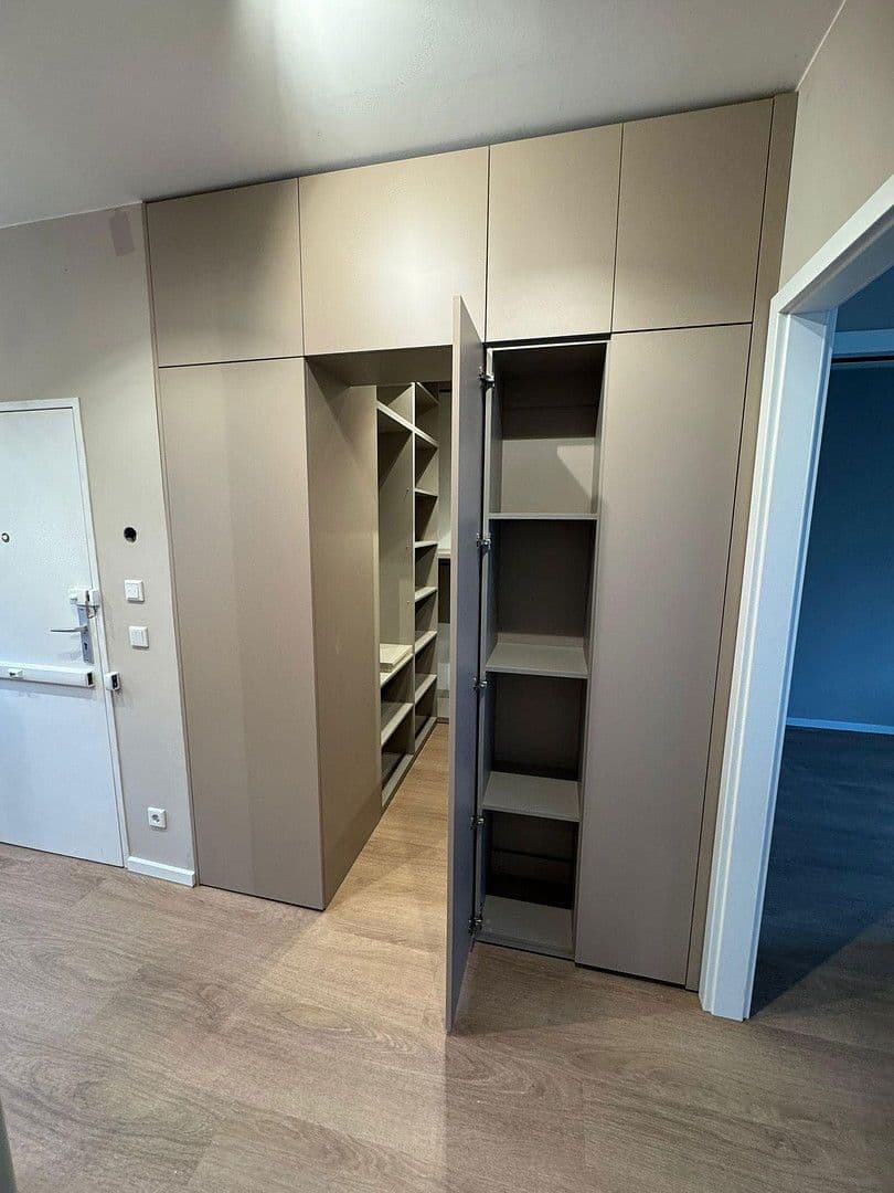 Pronájem bytu 2+1 50 m², Gotha-Allee 36, Berlin, Berlín Pronájem bytu 2+1 50 m², Gotha-Allee 36, Berlin, Berlín