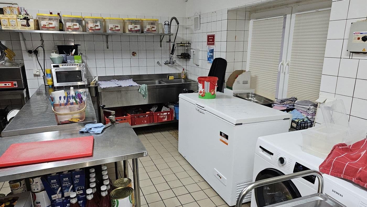 Prodej domu 775 m², pozemek 632 m², Duisburg, Severní Porýní-Vestfálsko Prodej domu 775 m², pozemek 632 m², Duisburg, Severní Porýní-Vestfálsko