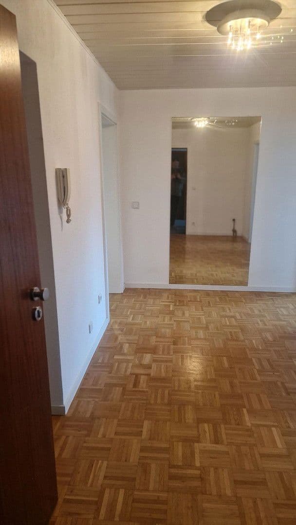 Prodej bytu 3+1 93 m², Untergruppenbach, Bádensko-Württembersko Prodej bytu 3+1 93 m², Untergruppenbach, Bádensko-Württembersko