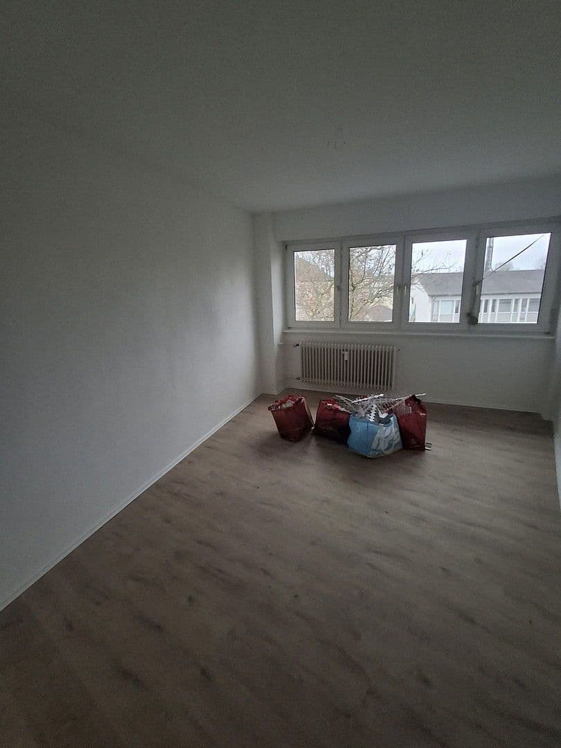 Pronájem bytu 3+1 78 m², Rheinstraße 53, Karlsruhe, Bádensko-Württembersko Pronájem bytu 3+1 78 m², Rheinstraße 53, Karlsruhe, Bádensko-Württembersko