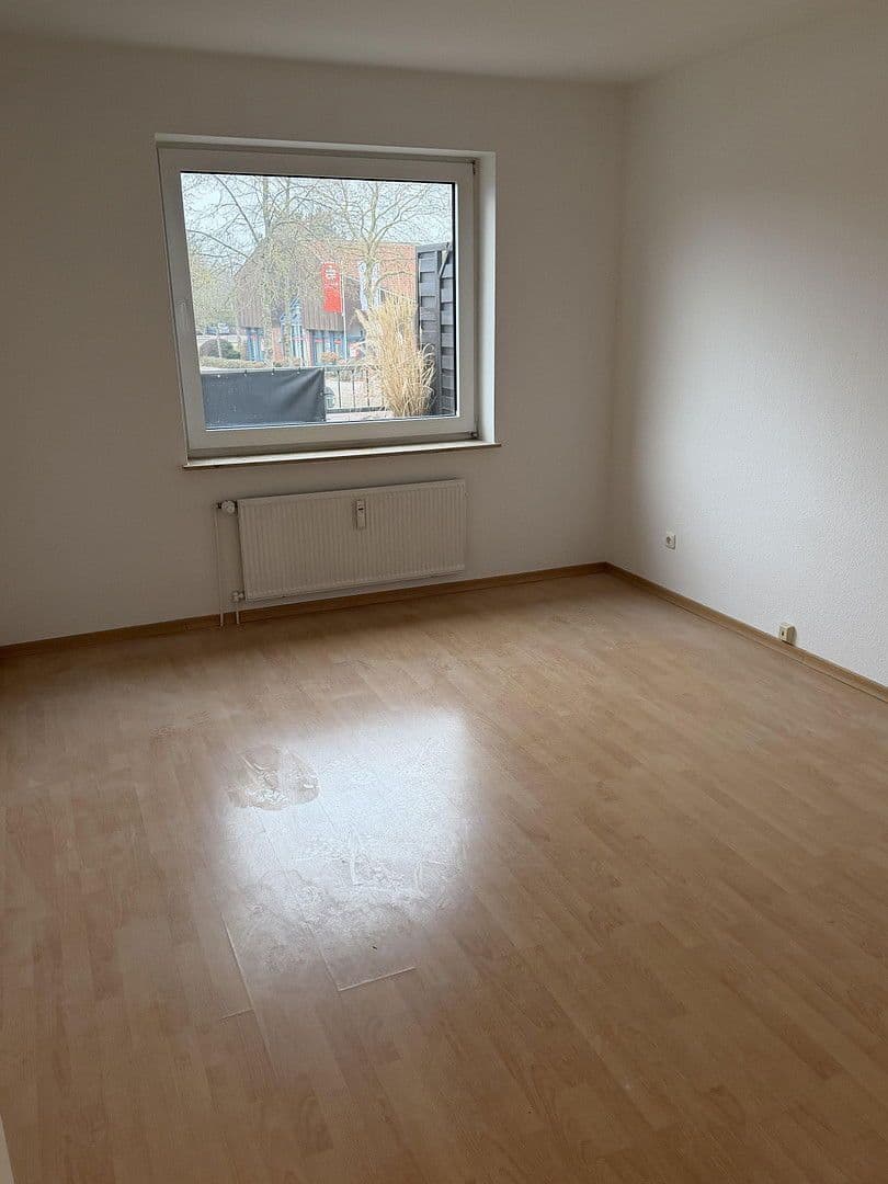 Pronájem bytu 2+1 68 m², Kirchweg 68, Adendorf, Dolní Sasko Pronájem bytu 2+1 68 m², Kirchweg 68, Adendorf, Dolní Sasko