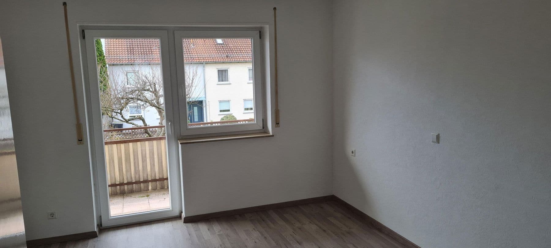 Pronájem domu 107 m², pozemek 239 m², Ehningen, Bádensko-Württembersko Pronájem domu 107 m², pozemek 239 m², Ehningen, Bádensko-Württembersko