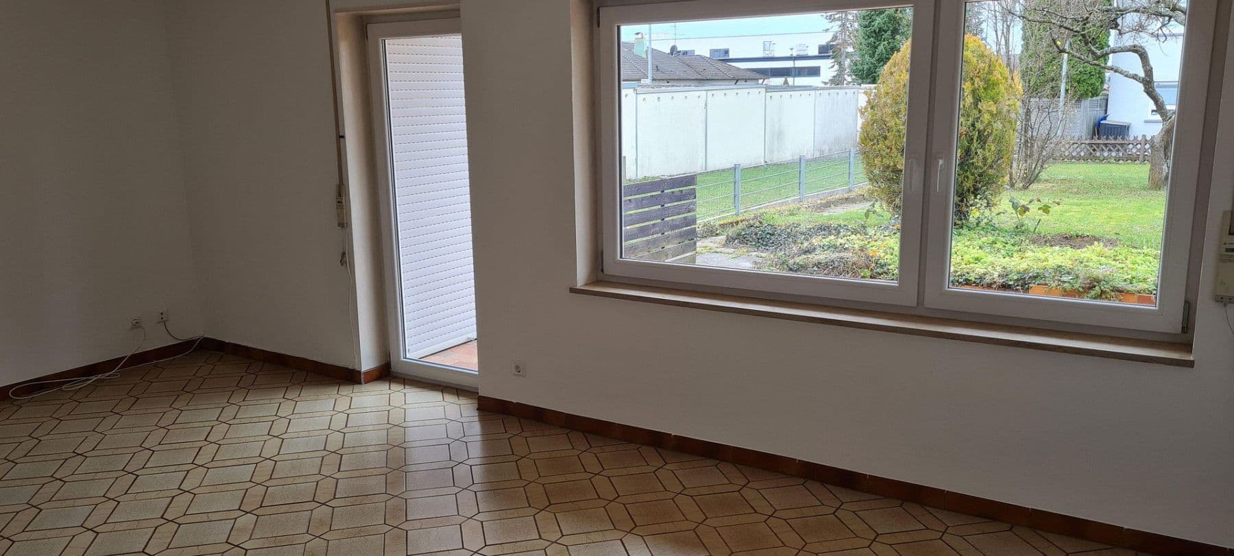 Pronájem domu 107 m², pozemek 239 m², Ehningen, Bádensko-Württembersko Pronájem domu 107 m², pozemek 239 m², Ehningen, Bádensko-Württembersko