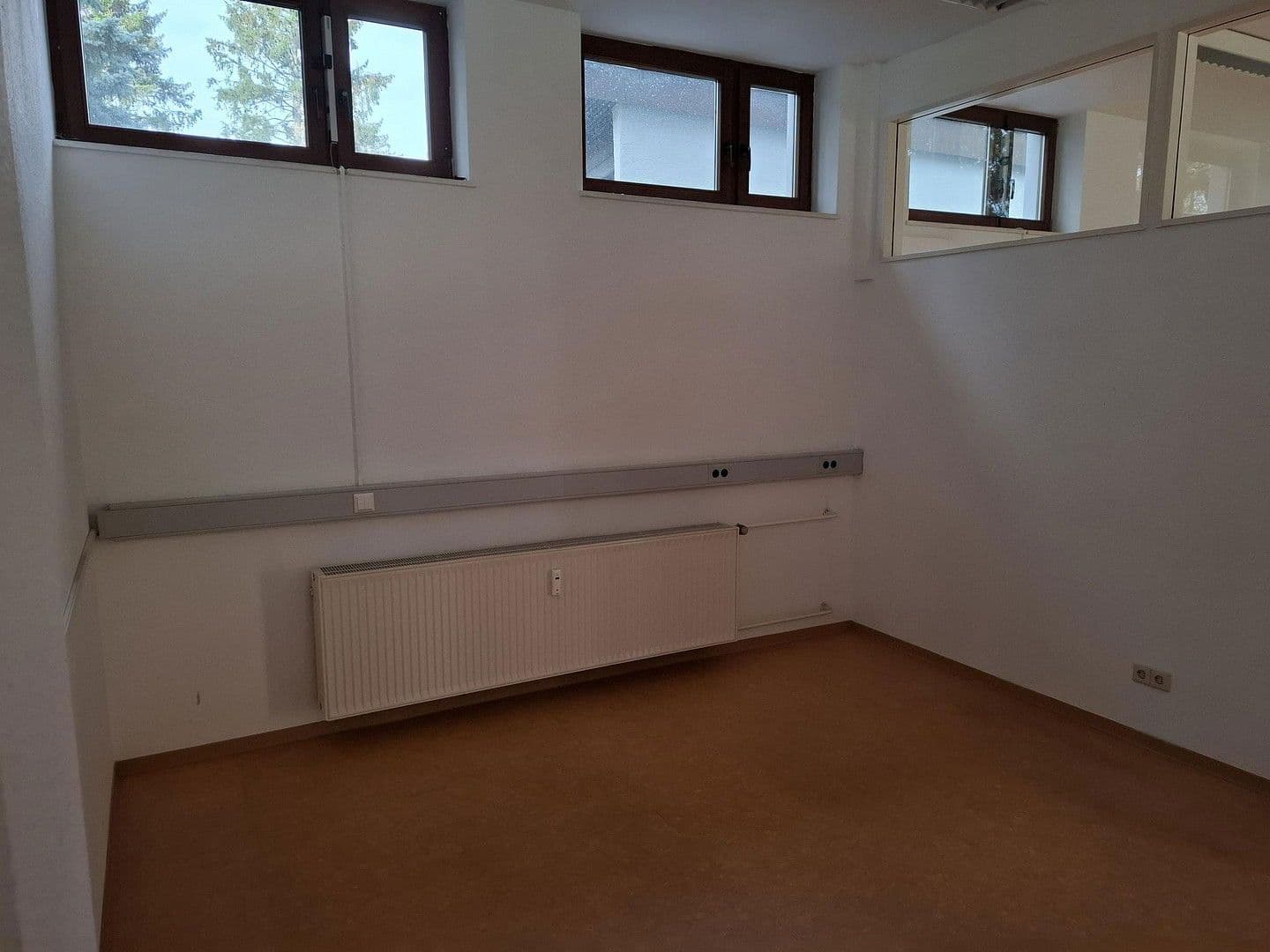 Pronájem kanceláře 102 m², Filderstadt, Bádensko-Württembersko Pronájem kanceláře 102 m², Filderstadt, Bádensko-Württembersko