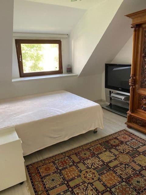 Prodej domu 220 m², pozemek 1.041 m², Berlin, Berlín Prodej domu 220 m², pozemek 1.041 m², Berlin, Berlín