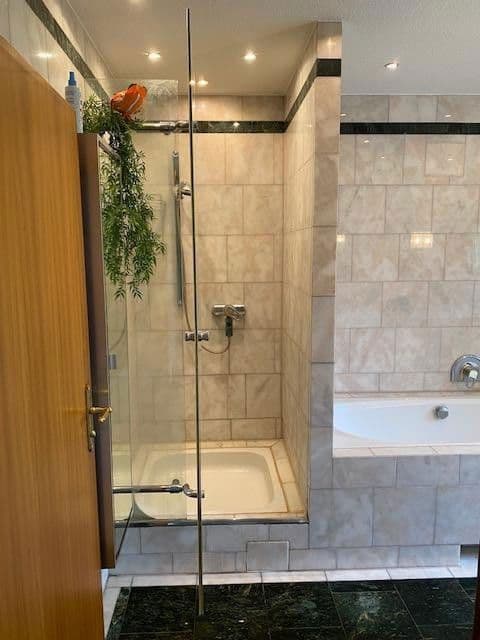 Prodej domu 220 m², pozemek 1.041 m², Berlin, Berlín Prodej domu 220 m², pozemek 1.041 m², Berlin, Berlín