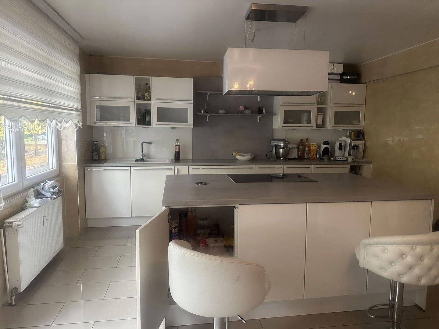 Pronájem bytu 7+1 211 m², Leverkusen, Severní Porýní-Vestfálsko Pronájem bytu 7+1 211 m², Leverkusen, Severní Porýní-Vestfálsko