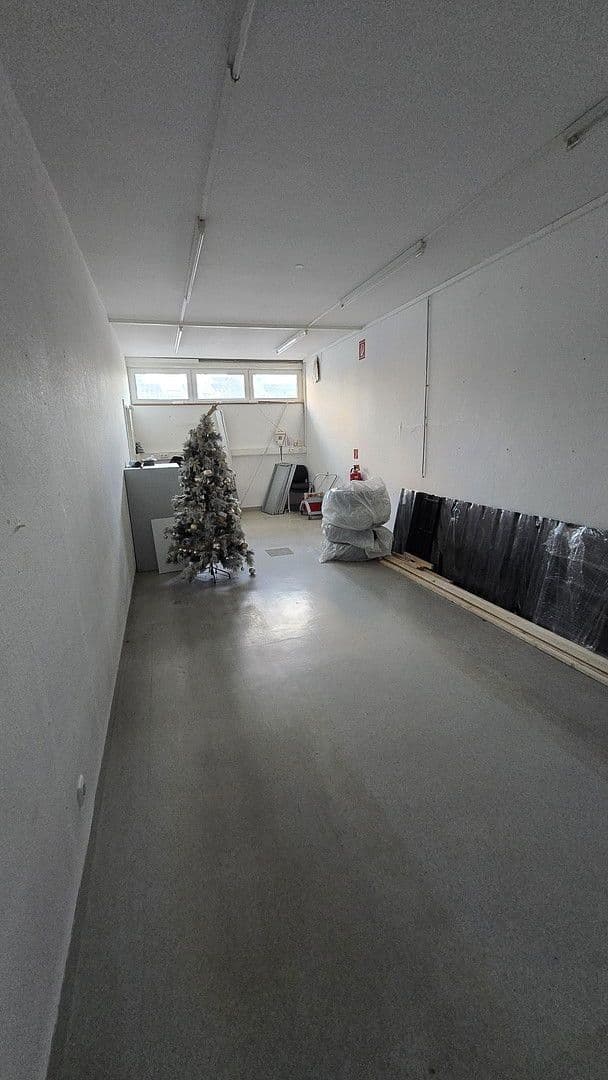 Pronájem nebytového prostoru 310 m², Scheffelstraße 5, Singen (Hohentwiel), Bádensko-Württembersko Pronájem nebytového prostoru 310 m², Scheffelstraße 5, Singen (Hohentwiel), Bádensko-Württembersko