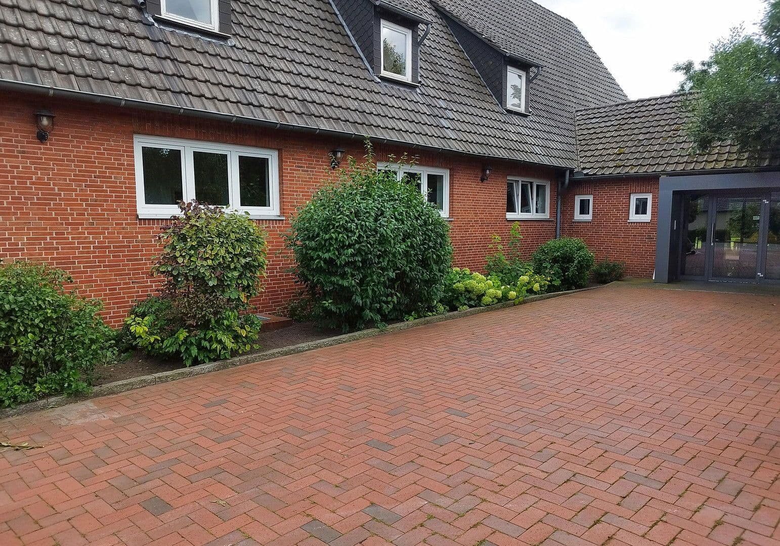 Prodej kanceláře 739 m², Dönseler Straße 4, Dickel, Dolní Sasko Prodej kanceláře 739 m², Dönseler Straße 4, Dickel, Dolní Sasko