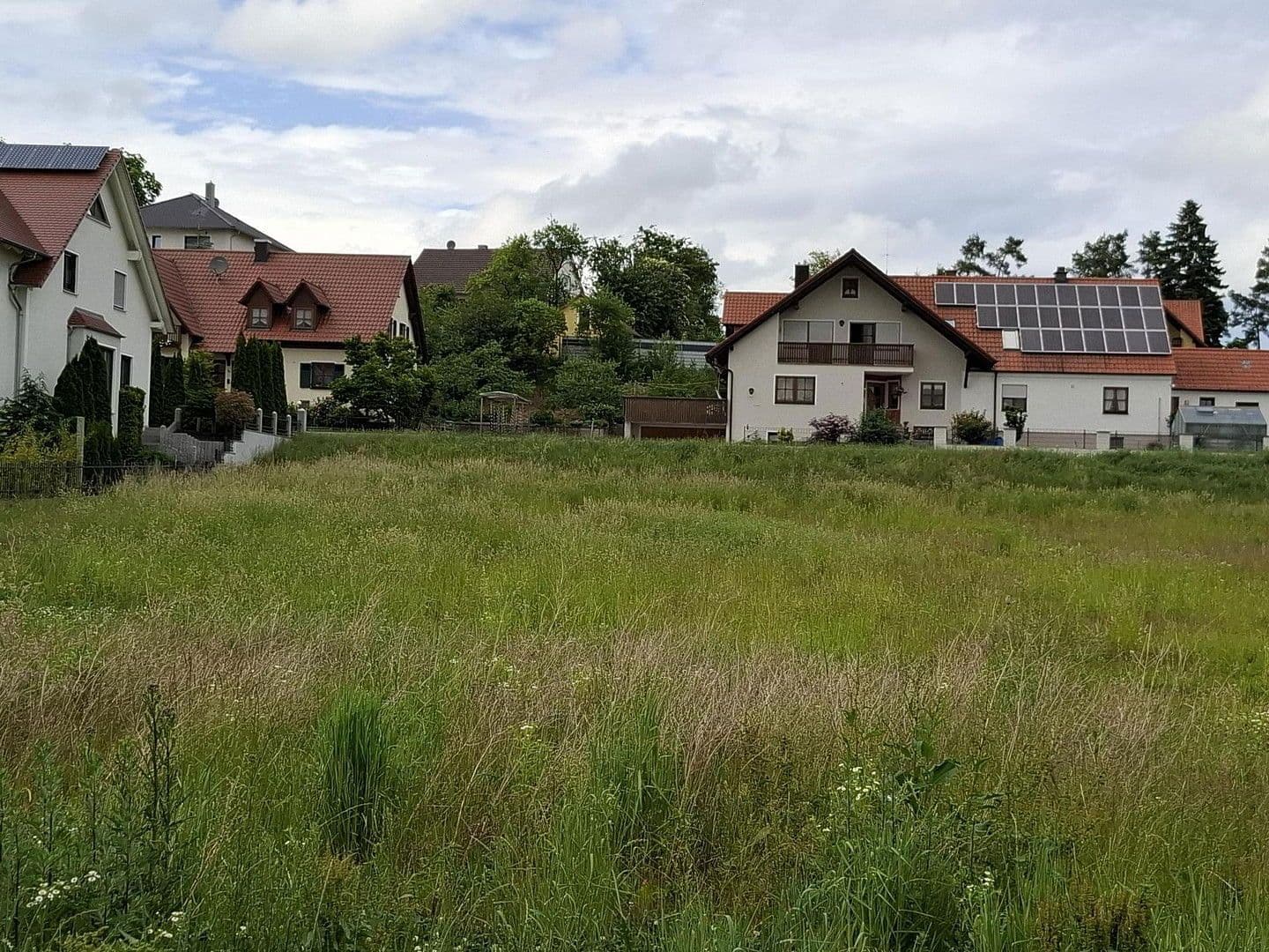 Prodej pozemku 718 m², Gartenweg 1 - 1b, Berg im Gau, Bavorsko Prodej pozemku 718 m², Gartenweg 1 - 1b, Berg im Gau, Bavorsko