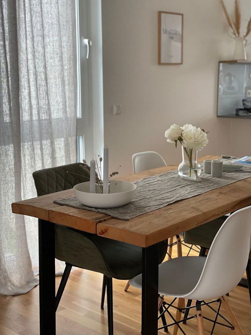 Prodej domu 156 m², pozemek 285 m², Karben, Hessen Prodej domu 156 m², pozemek 285 m², Karben, Hessen