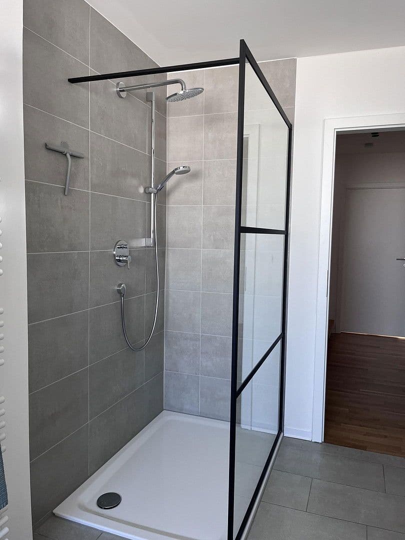 Prodej domu 156 m², pozemek 285 m², Karben, Hessen Prodej domu 156 m², pozemek 285 m², Karben, Hessen