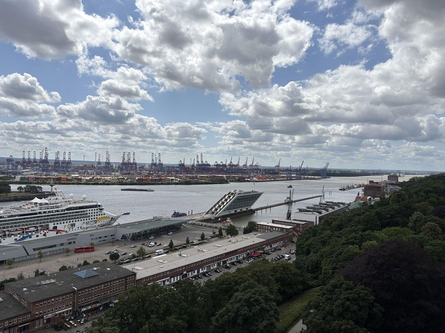 Pronájem bytu 3+1 80 m², Palmaille 35, Hamburg, Hamburg Pronájem bytu 3+1 80 m², Palmaille 35, Hamburg, Hamburg