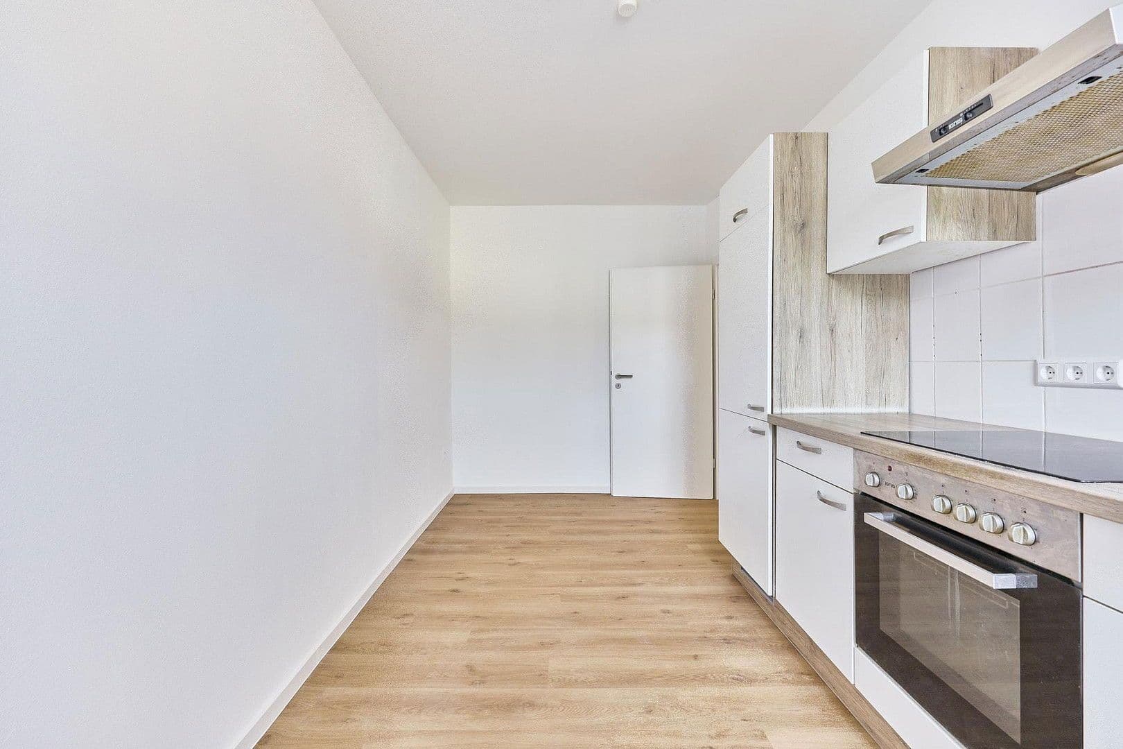 Pronájem bytu 2+kk 64 m², Amerikaner Str. 13, Mannheim, Bádensko-Württembersko Pronájem bytu 2+kk 64 m², Amerikaner Str. 13, Mannheim, Bádensko-Württembersko
