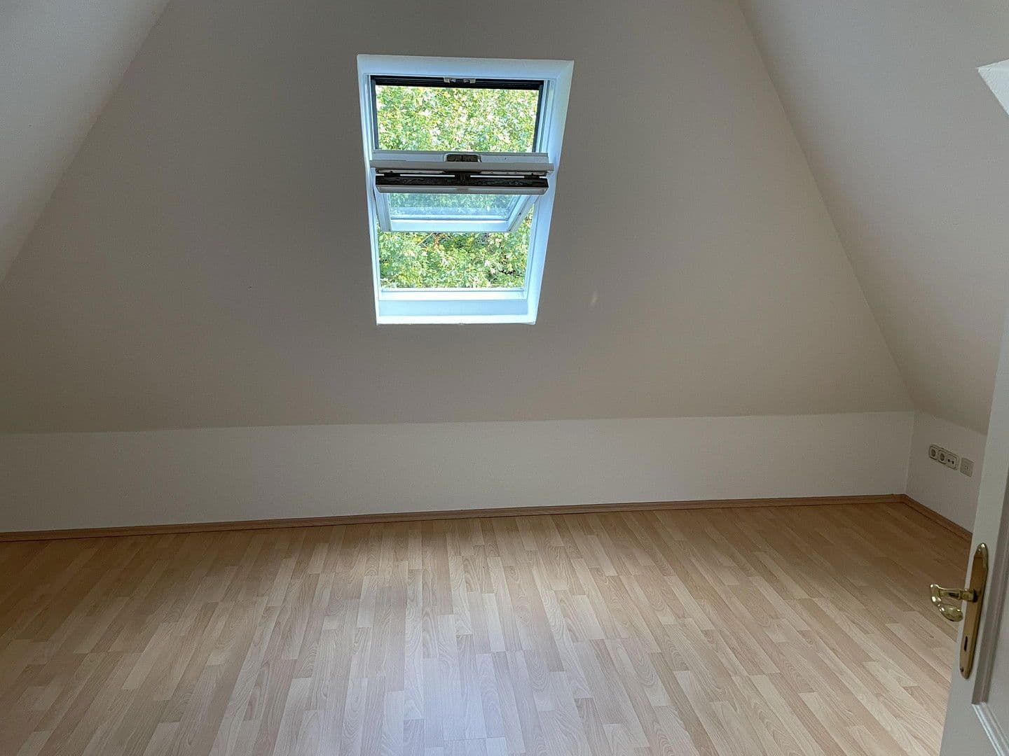 Prodej domu 144 m², pozemek 355 m², Rellingen, Šlesvicko-Holštýnsko Prodej domu 144 m², pozemek 355 m², Rellingen, Šlesvicko-Holštýnsko