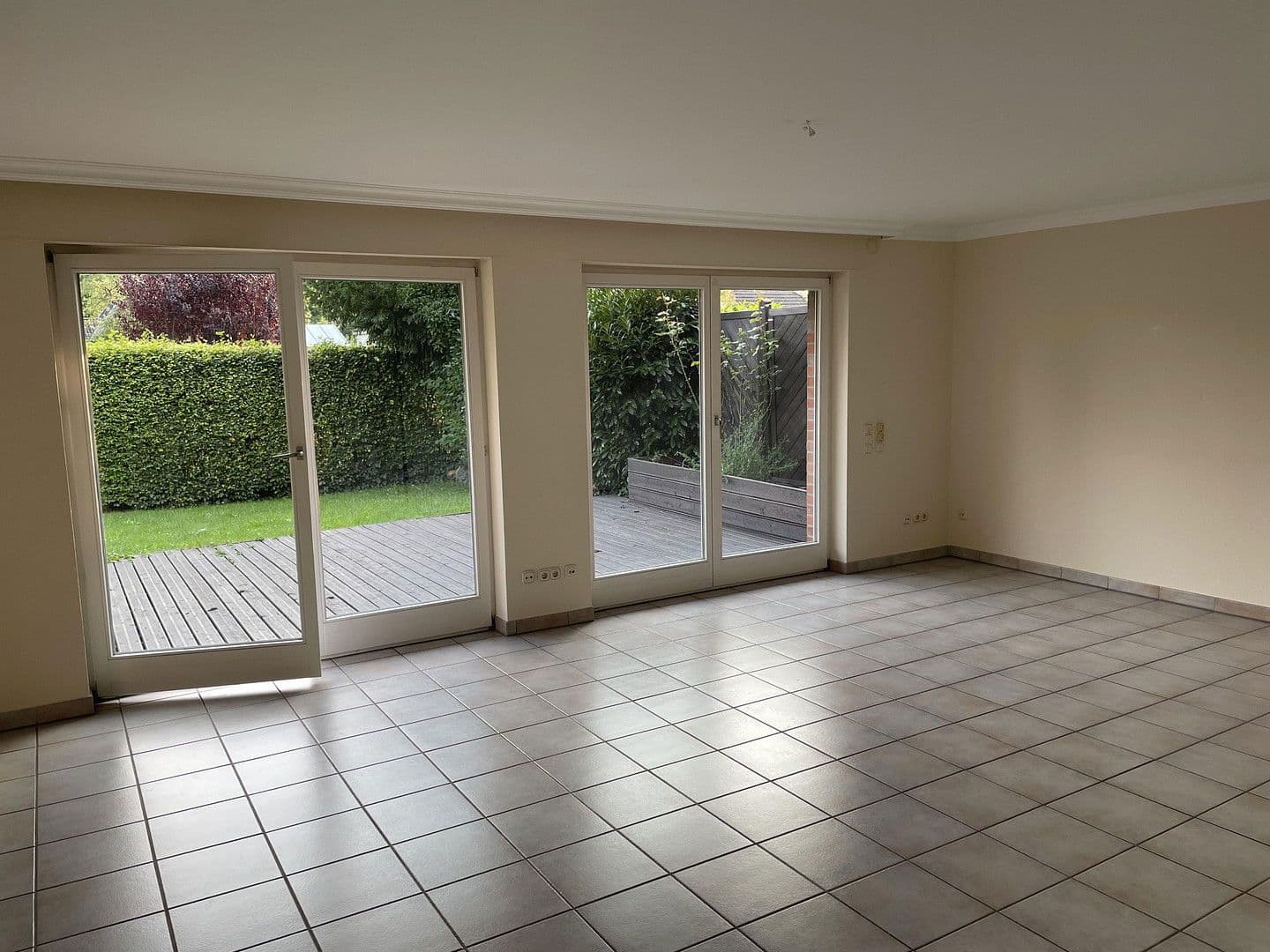 Prodej domu 144 m², pozemek 355 m², Rellingen, Šlesvicko-Holštýnsko Prodej domu 144 m², pozemek 355 m², Rellingen, Šlesvicko-Holštýnsko