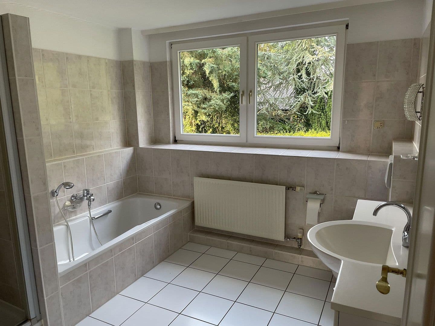 Prodej domu 144 m², pozemek 355 m², Rellingen, Šlesvicko-Holštýnsko Prodej domu 144 m², pozemek 355 m², Rellingen, Šlesvicko-Holštýnsko