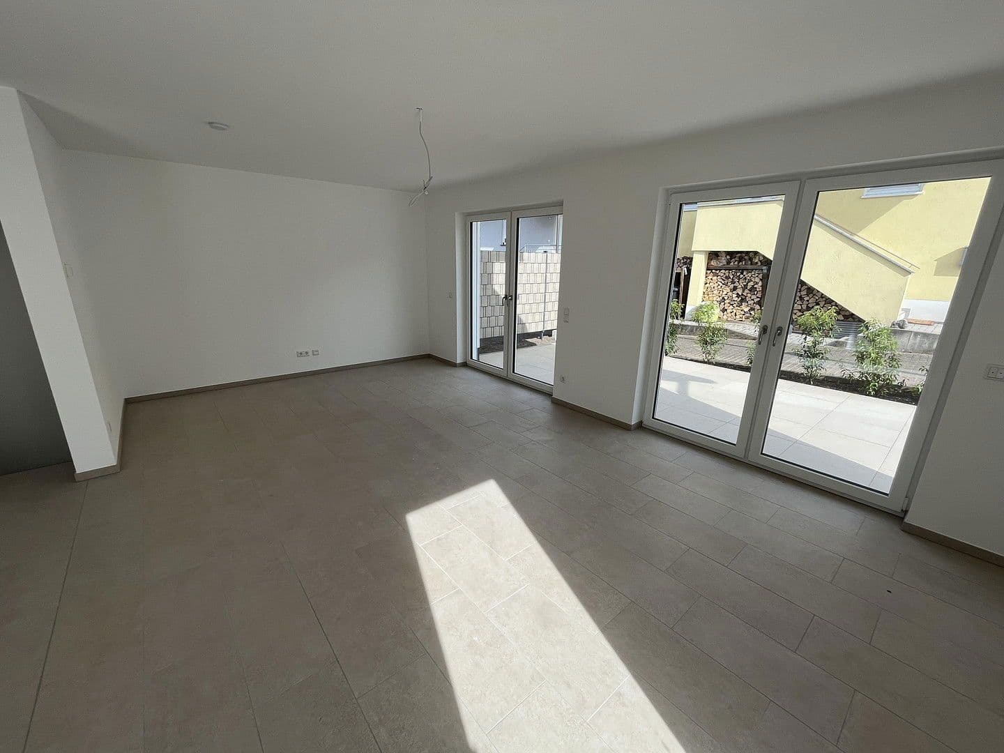 Pronájem domu 144 m², pozemek 252 m², Haibach, Bavorsko Pronájem domu 144 m², pozemek 252 m², Haibach, Bavorsko