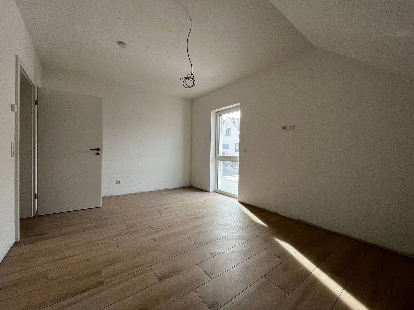 Pronájem domu 144 m², pozemek 252 m², Haibach, Bavorsko Pronájem domu 144 m², pozemek 252 m², Haibach, Bavorsko