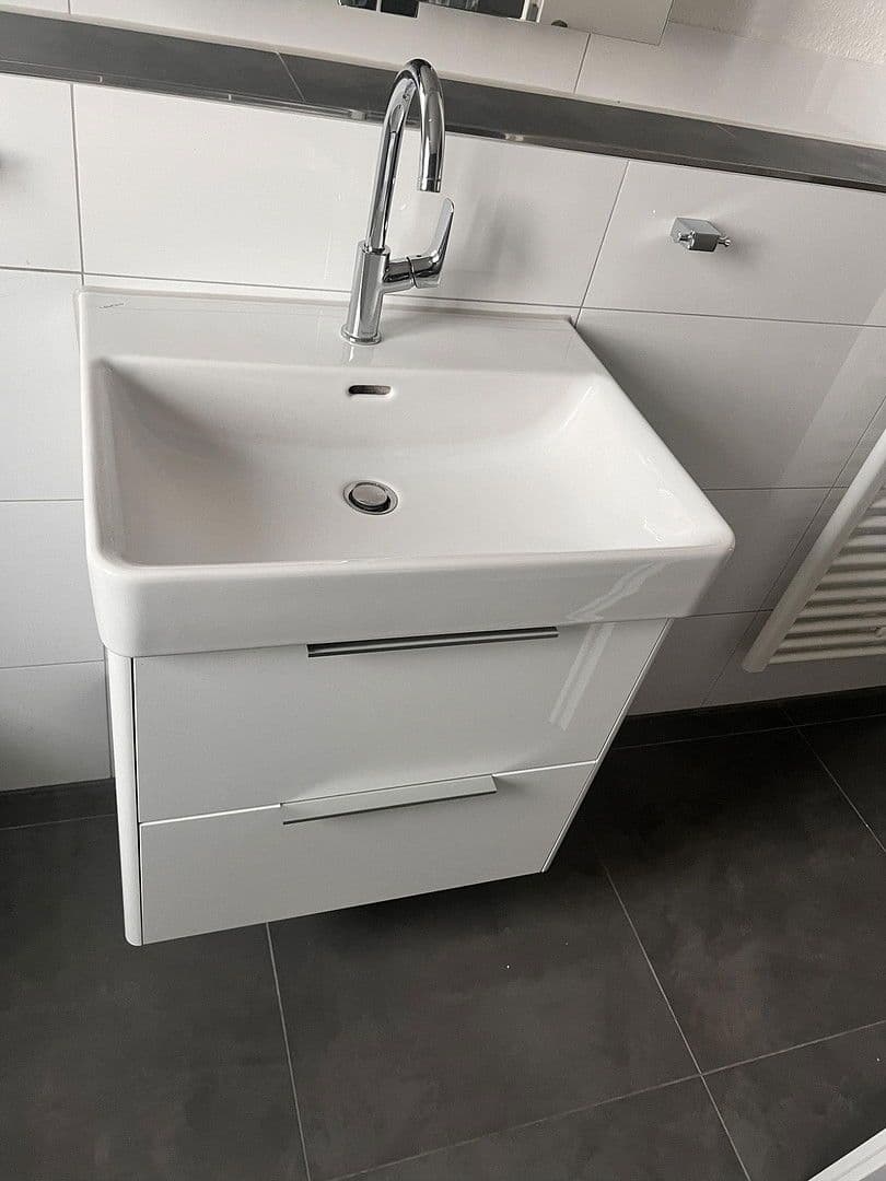 Pronájem bytu 4+1 101 m², Rieslingstraße 10, Abstatt, Bádensko-Württembersko Pronájem bytu 4+1 101 m², Rieslingstraße 10, Abstatt, Bádensko-Württembersko