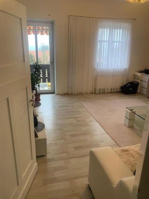 Pronájem bytu 4+kk 104 m², Bahnhofsrasse, Feldafing, Bavorsko Pronájem bytu 4+kk 104 m², Bahnhofsrasse, Feldafing, Bavorsko