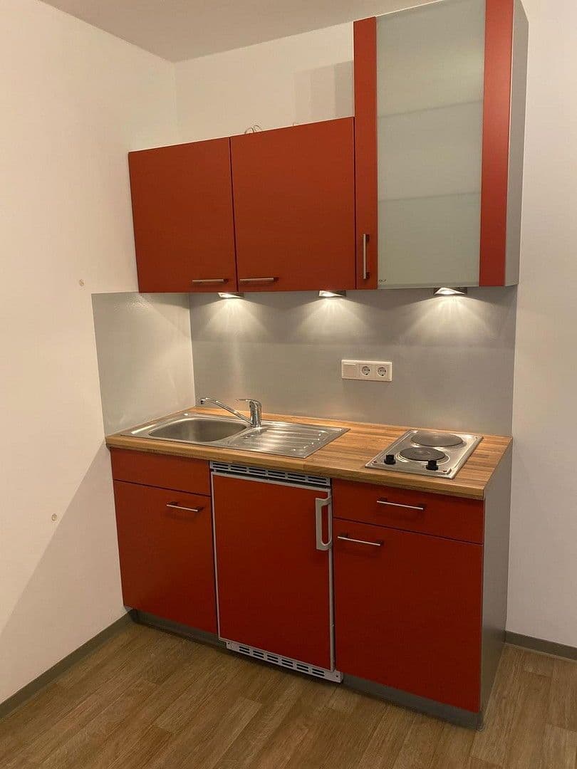 Pronájem bytu 1+1 21 m², Essenweinstraße 8, Nürnberg, Bavorsko Pronájem bytu 1+1 21 m², Essenweinstraße 8, Nürnberg, Bavorsko