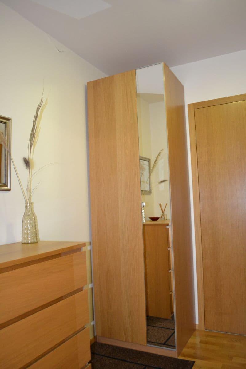 Pronájem bytu 2+kk 55 m², Křižíkova, Praha, Praha Pronájem bytu 2+kk 55 m², Křižíkova, Praha, Praha