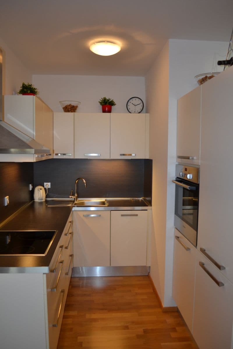Pronájem bytu 2+kk 55 m², Křižíkova, Praha, Praha Pronájem bytu 2+kk 55 m², Křižíkova, Praha, Praha