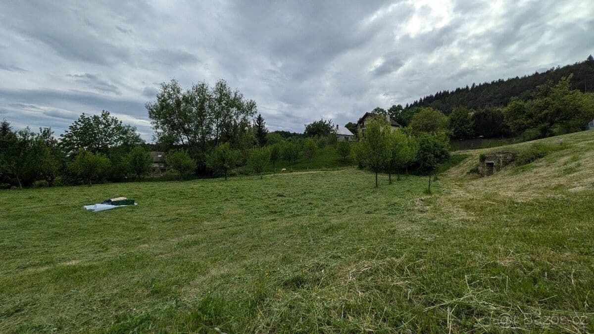 Prodej pozemku 1.271 m², Podkopná Lhota, Zlínský kraj Prodej pozemku 1.271 m², Podkopná Lhota, Zlínský kraj