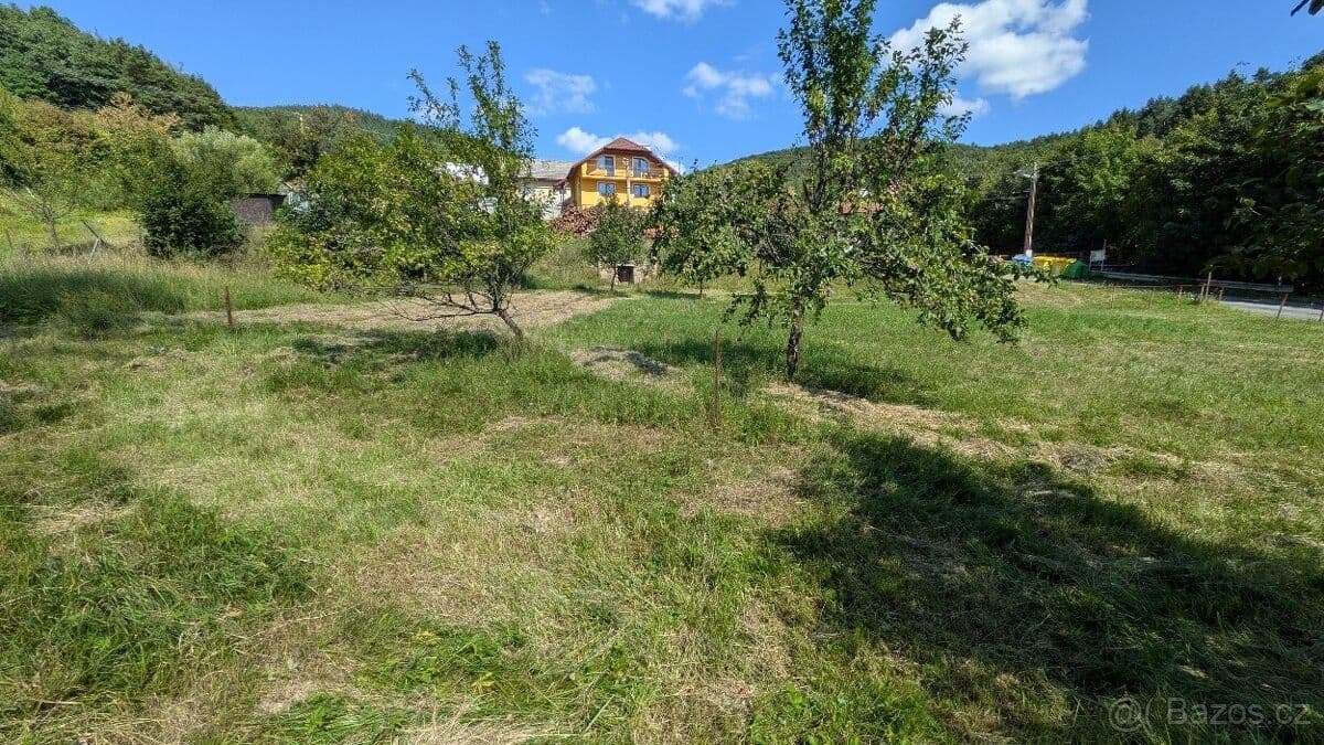 Prodej pozemku 1.271 m², Podkopná Lhota, Zlínský kraj Prodej pozemku 1.271 m², Podkopná Lhota, Zlínský kraj