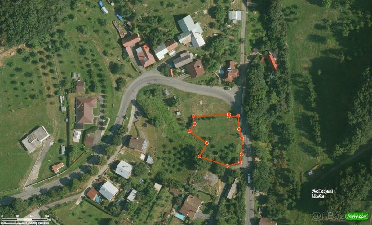 Prodej pozemku 1.271 m², Podkopná Lhota, Zlínský kraj Prodej pozemku 1.271 m², Podkopná Lhota, Zlínský kraj