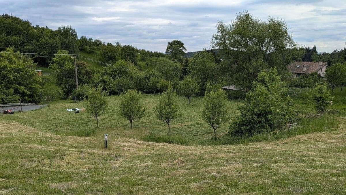 Prodej pozemku 1.271 m², Podkopná Lhota, Zlínský kraj Prodej pozemku 1.271 m², Podkopná Lhota, Zlínský kraj