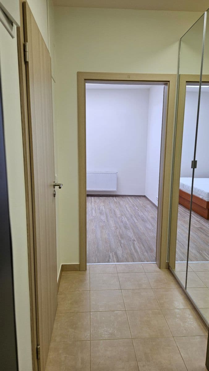 Pronájem bytu 1+kk 23 m², Sinkulova, Praha, Praha Pronájem bytu 1+kk 23 m², Sinkulova, Praha, Praha